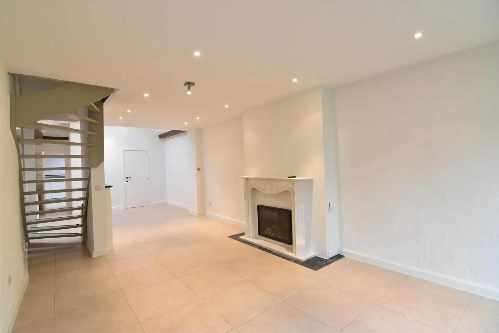 Gelijkvloersappartement met ruime tuin foto 2