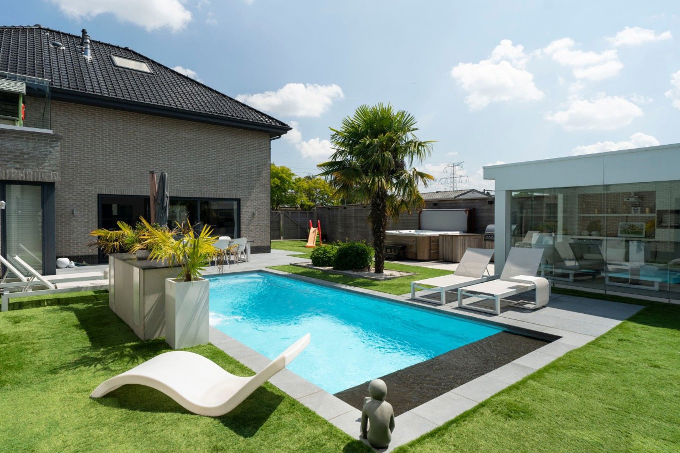 Uniek Bedrijfsgebouw & Luxe Villa In Beveren Te Koop foto 21