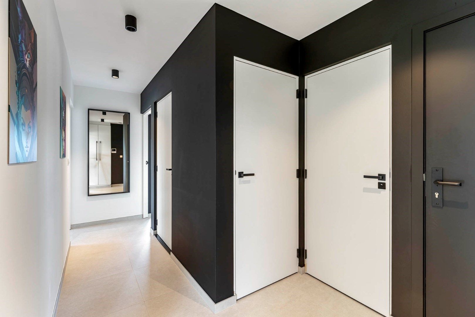 Knap afgewerkt 2-slaapkamer appartement met standplaats vlakbij het centrum foto 17