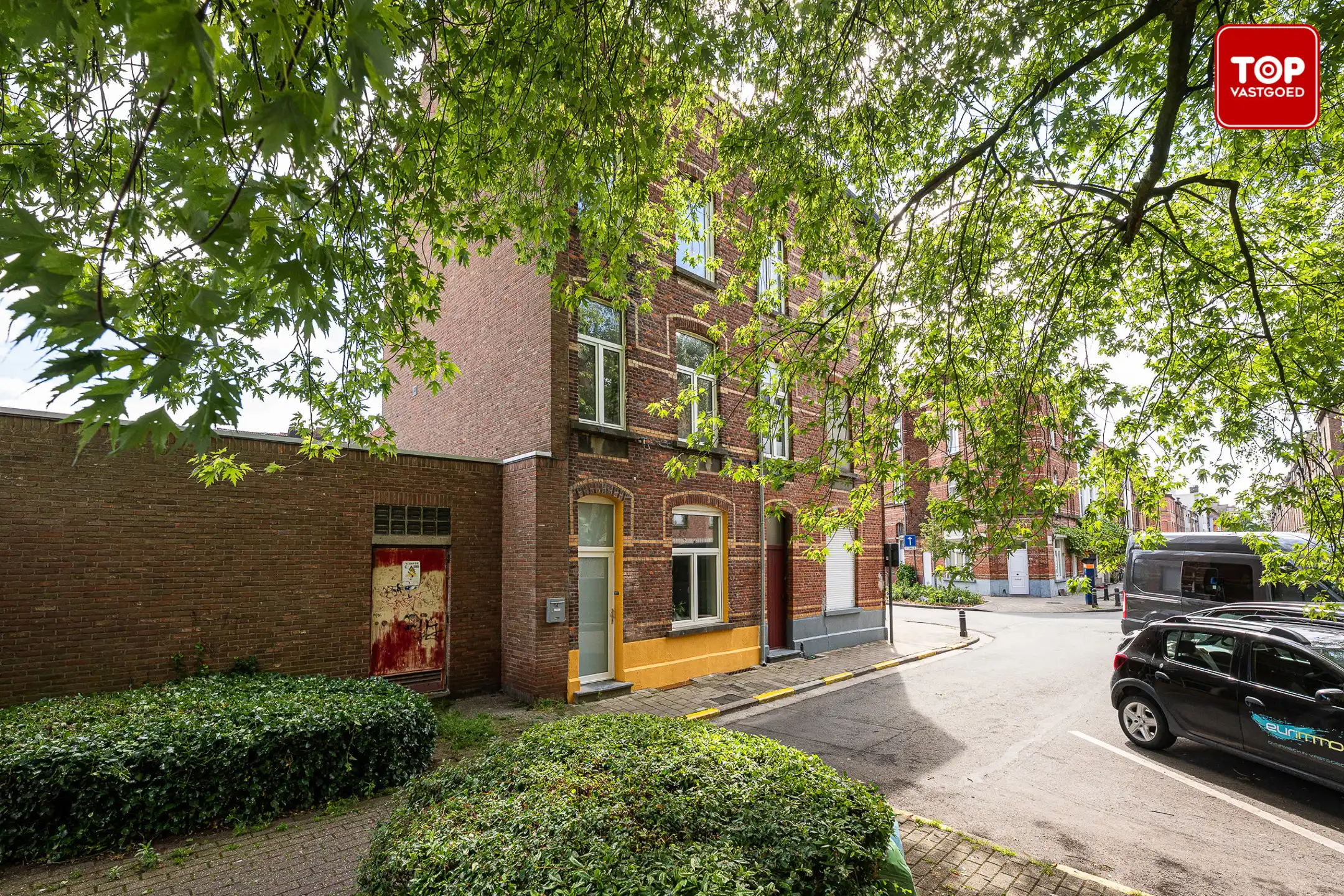 Totaal gerenoveerde woning met EPC B. foto {{pictureIndex}}