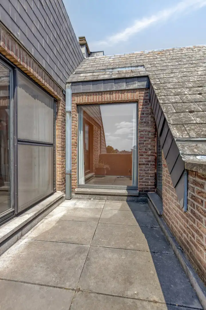 Gezellig en ruim appartement (124m²) met zonneterras en garage - wandelafstand centrum Tongeren foto 9