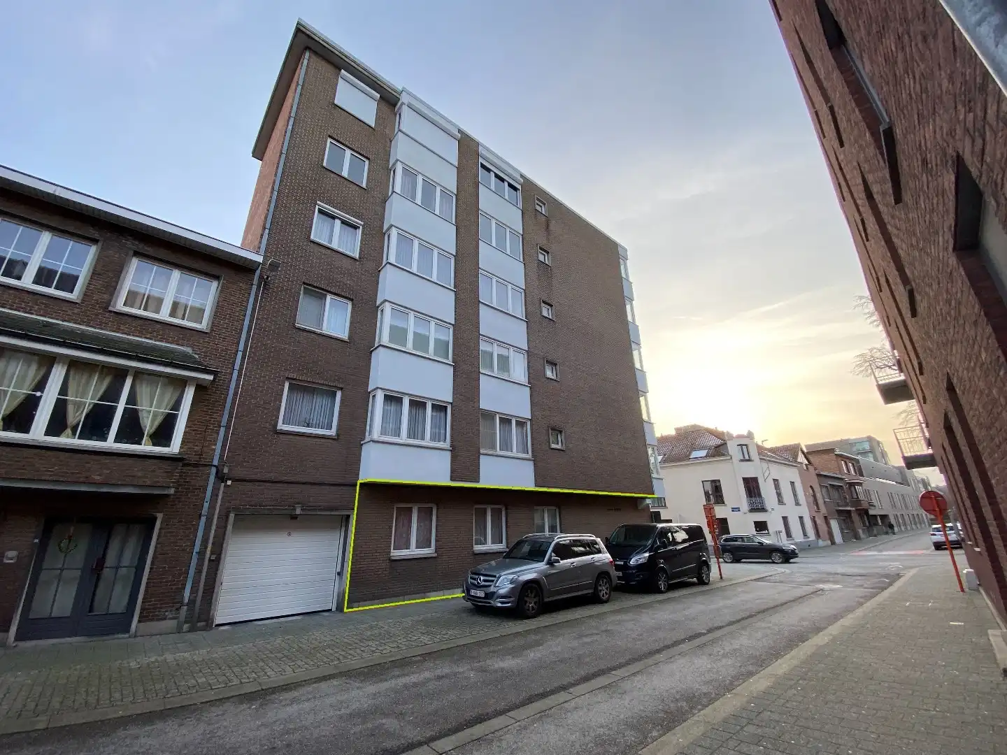 Gelijkvloers appartement met 2 slaapkamers en buitenkoertje in hartje Tongeren foto 3