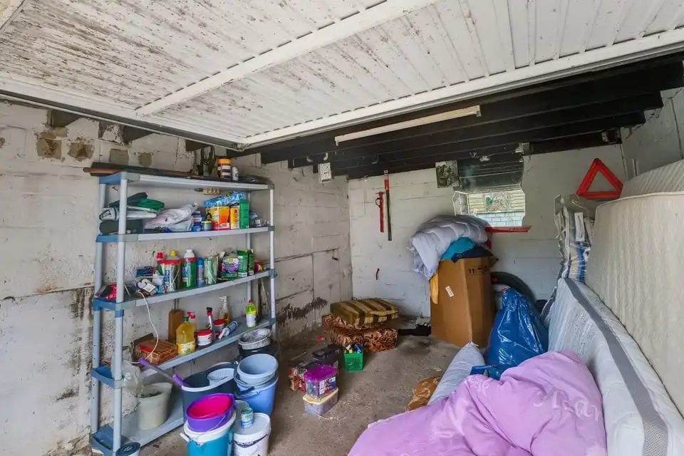 RUIM TE RENOVEREN PAND MET UITZONDERLIJK POTENTIEEL IN RIEMST foto 31