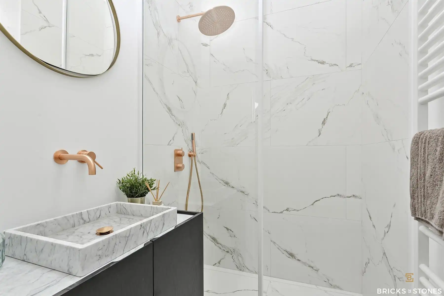 Knappe penthouse met riant dakterras in statige herenwoning foto 13