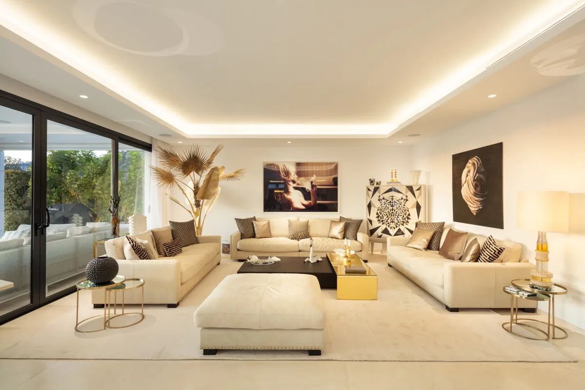 Spectaculaire villa met panoramisch uitzicht in Nueva Andalucía - luxe levensstijl in de iconische golfvallei van Marbella foto 7