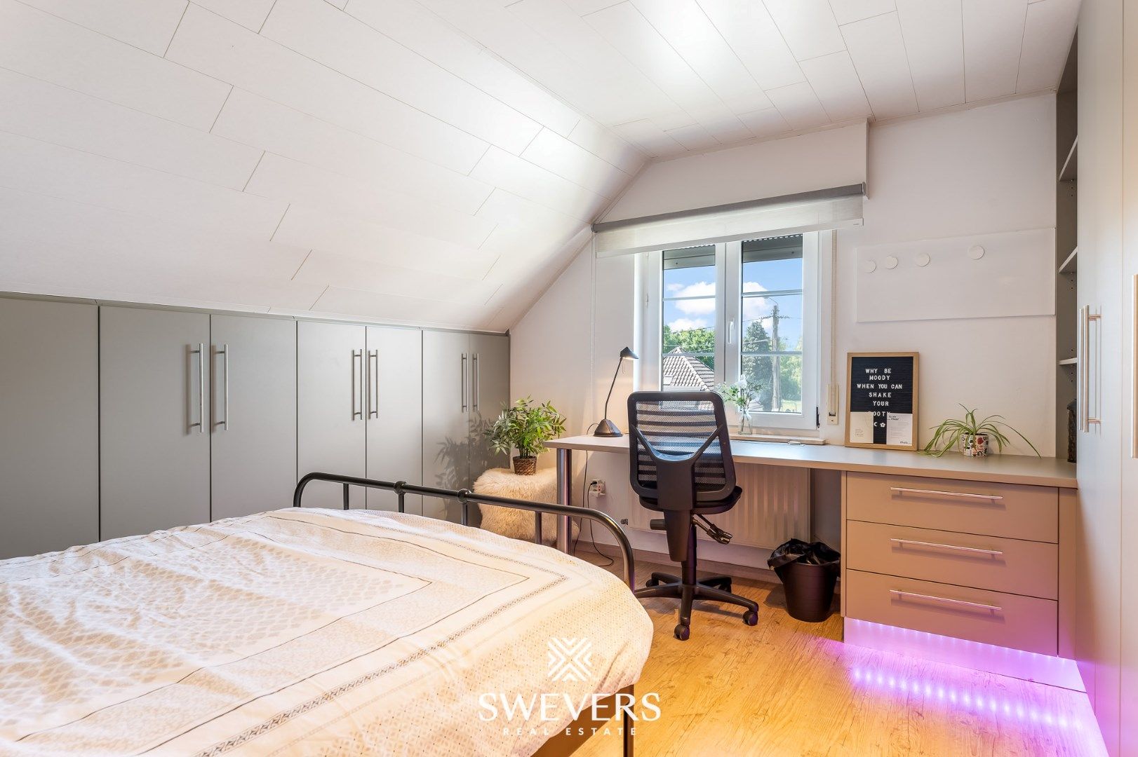 Zeer ruime woning met 6 slpk en 3 badk op een perceel van 18a 32ca in Houthalen foto 27