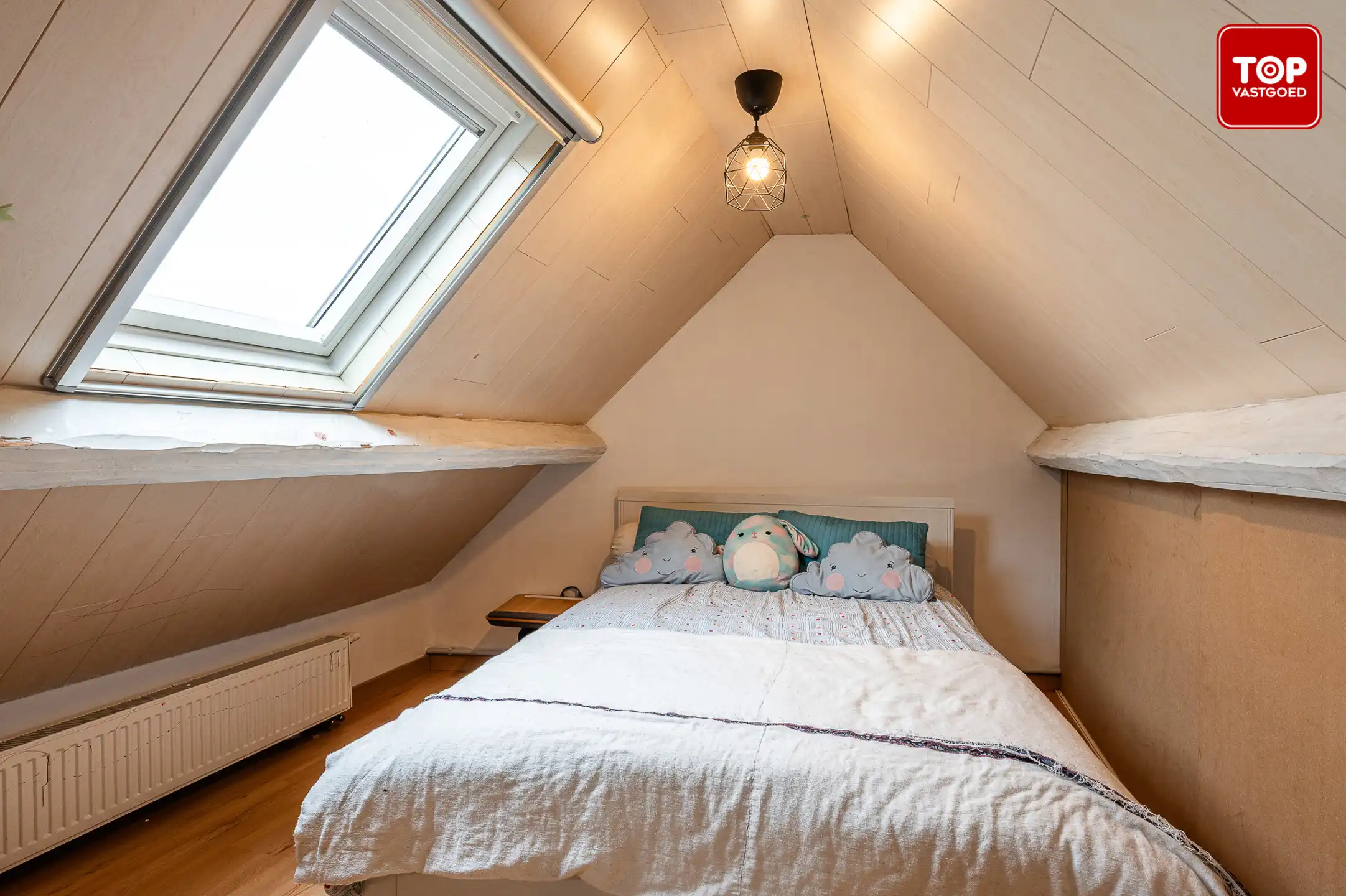 Instapklare woning met 4 slaapkamers en tuin in het hart van Sleidinge foto 27