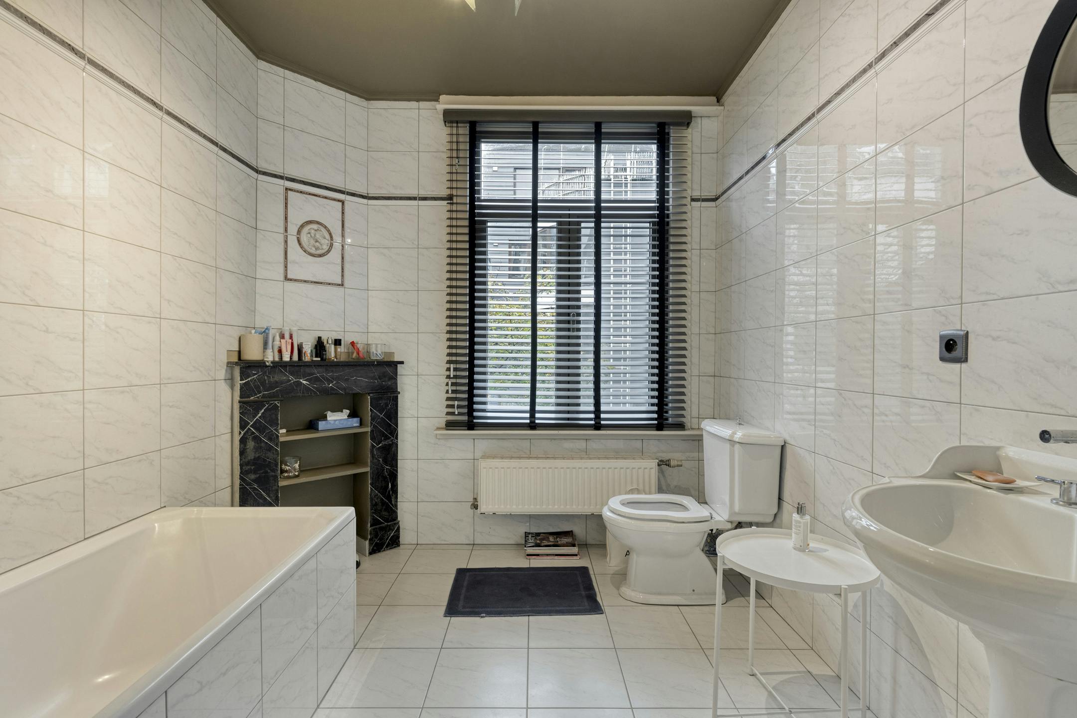 Ruim herenhuis te koop in Antwerpen foto 12