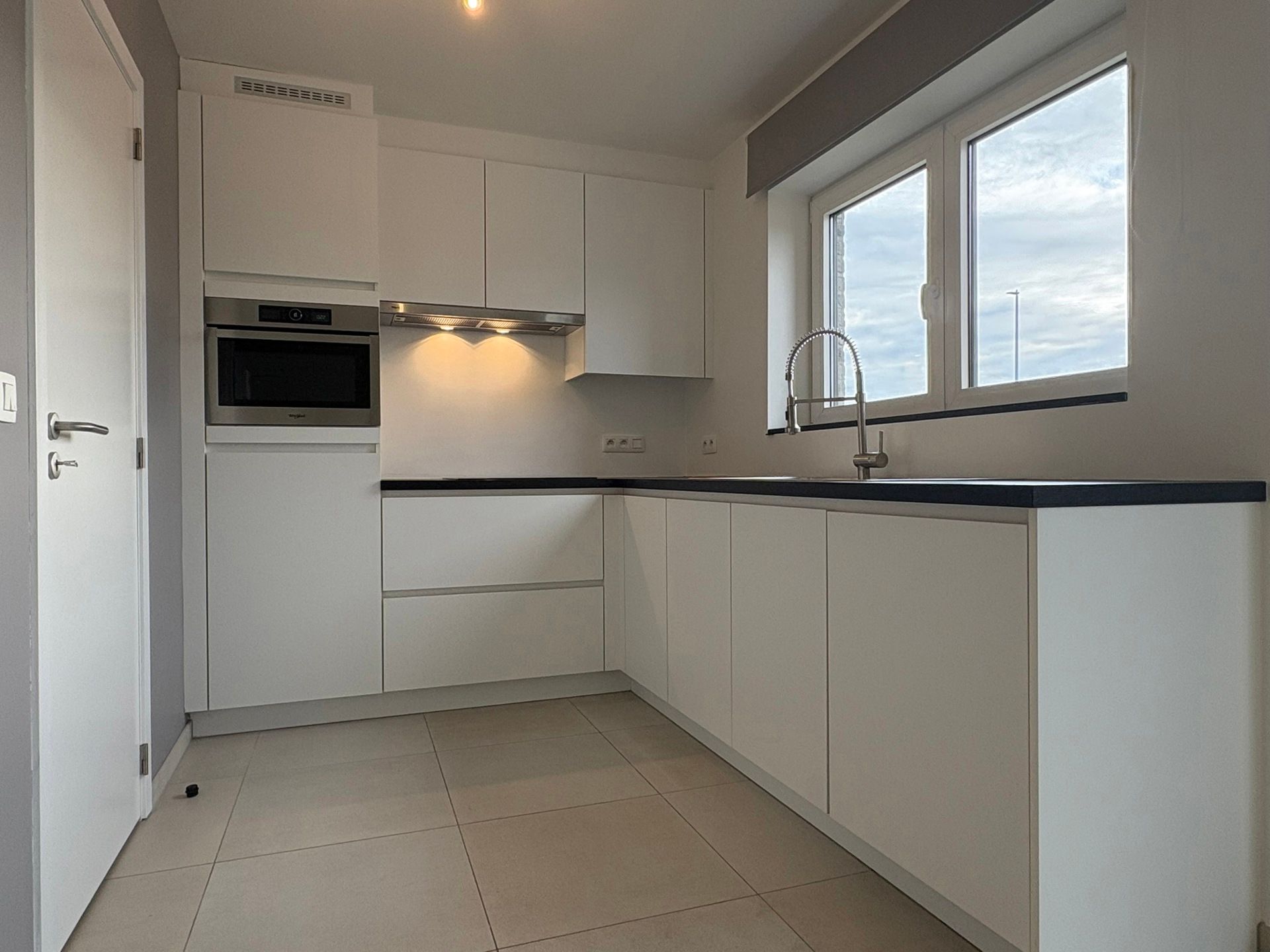Modern en Instapklaar Appartement  foto 4