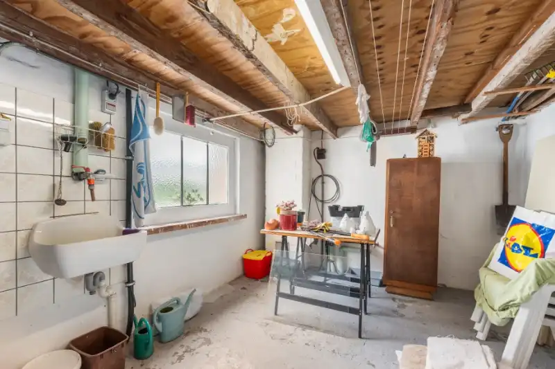 Charmante Open Bebouwing - 4 slpkmrs, ruime oprit en meer dan 150 m² opslagruimte! foto 17