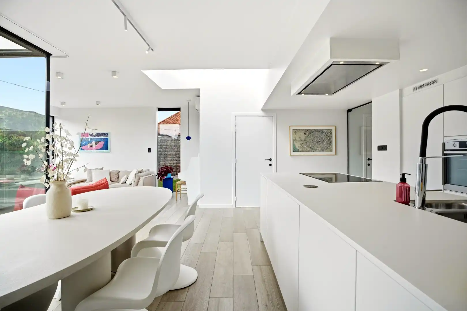 Uitzonderlijk knap gerenoveerde woning in Bavikhove met zonnige tuin, gelijkvloerse kamer en 3 slaapkamers foto 12