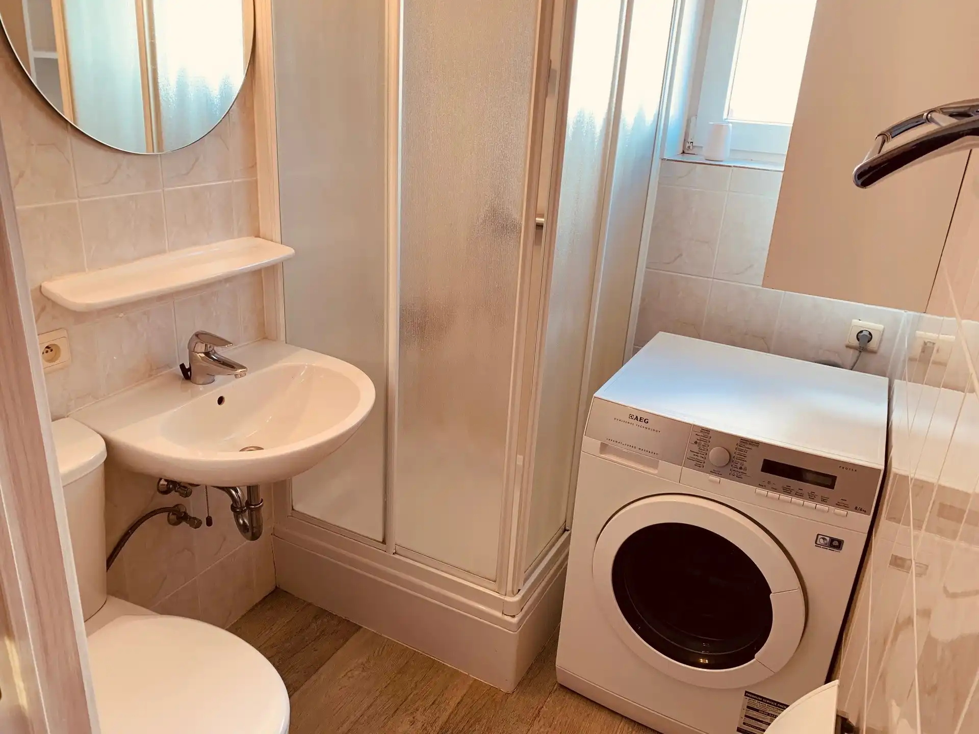 Charmante gerenoveerde visserswoning met zongerichte tuin en open zicht op de polders 🌾 foto 6