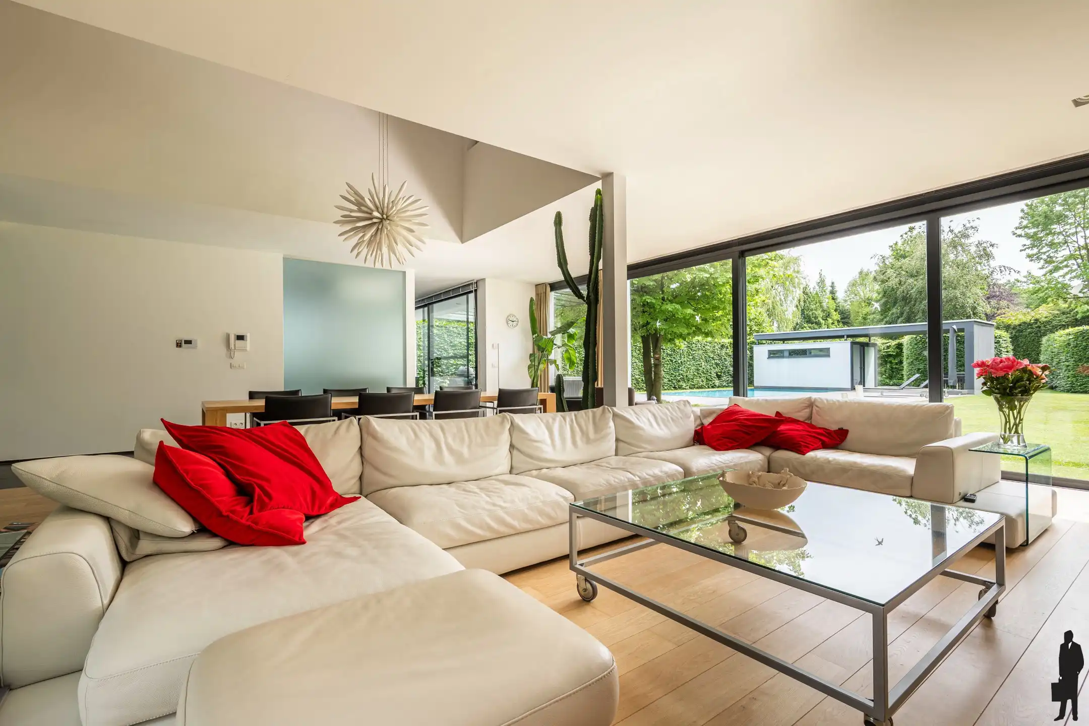 Exclusieve villa met zwembad op een uitzonderlijk perceel te Malle foto 4