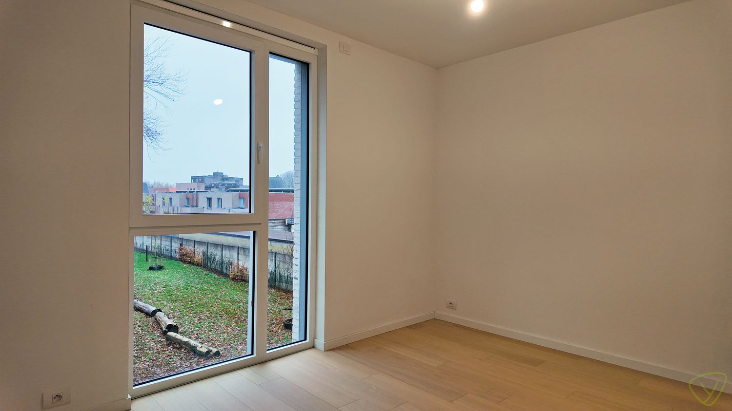 Nieuwbouw appartement met zuidgericht terras in het groene Louisepark te Eeklo! foto 15