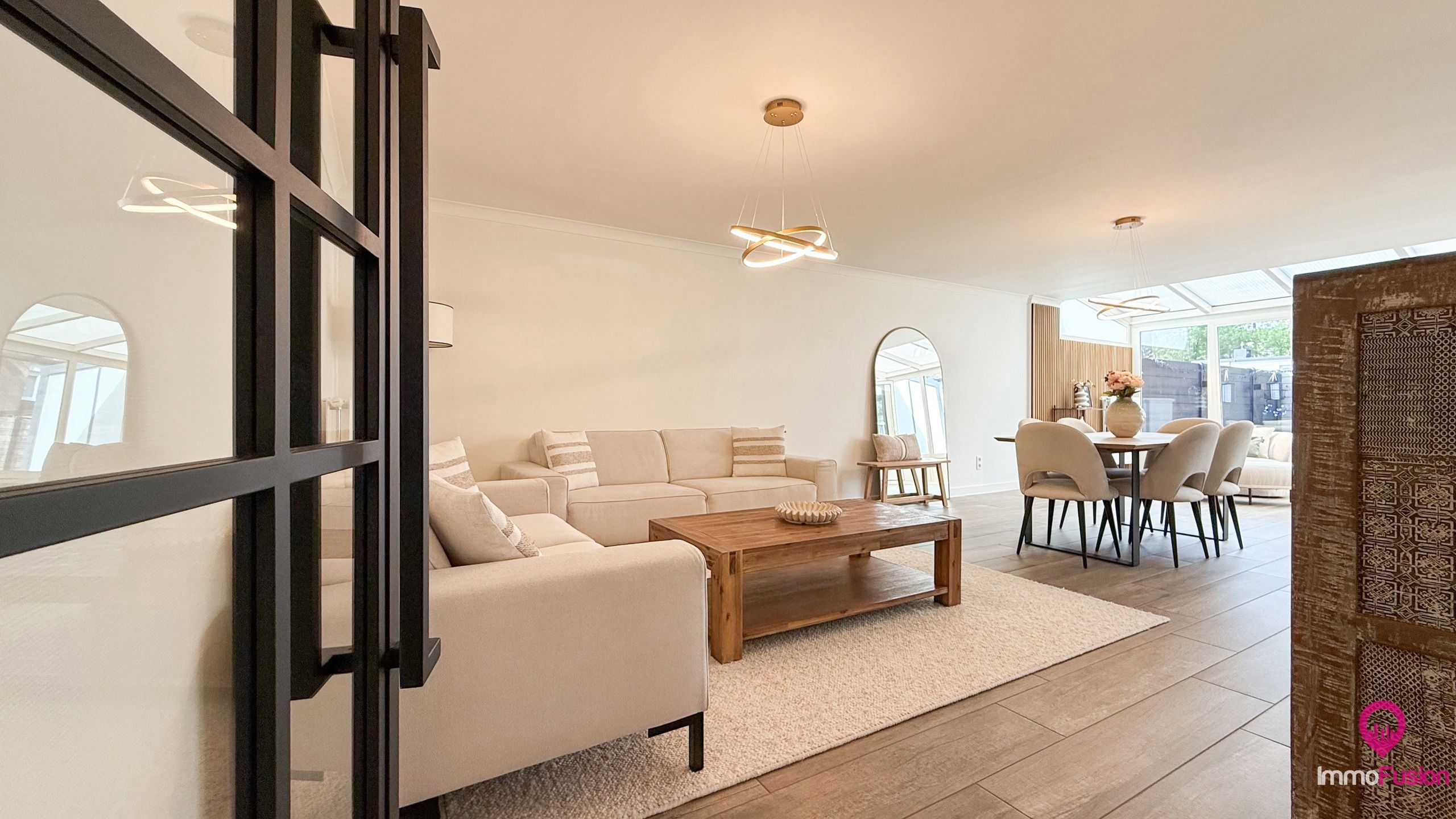 Instapklare gelijkvloerse woning met prachtige tuin en EPC B foto {{pictureIndex}}