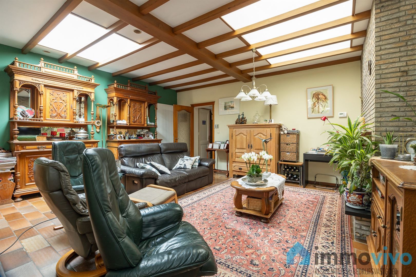Ruime herenwoning met 5 slaapkamers en praktijkmogelijkheid in hart van Edegem foto 5