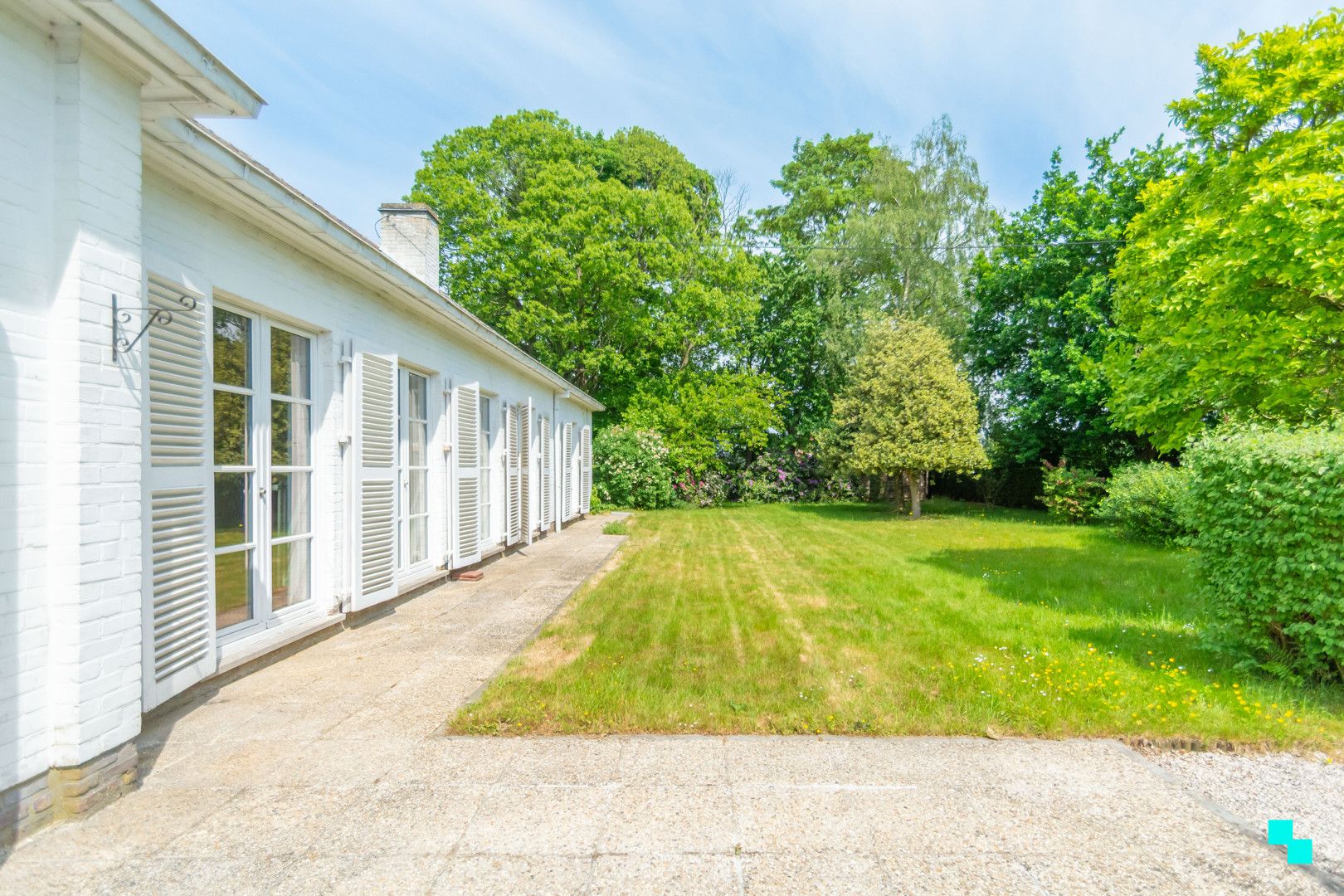 Franse laagbouwvilla in het landelijke Oosterzele foto 31