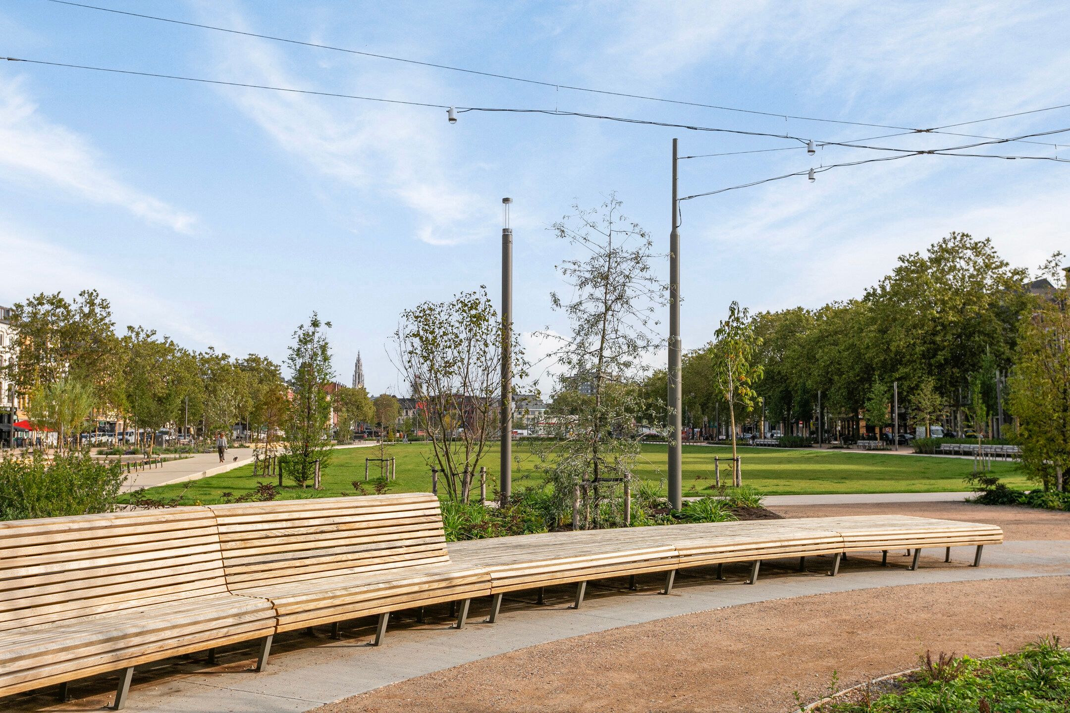 ANTWERPEN - Appartement op het Zuid met 2 ruime slaapkamers foto 2