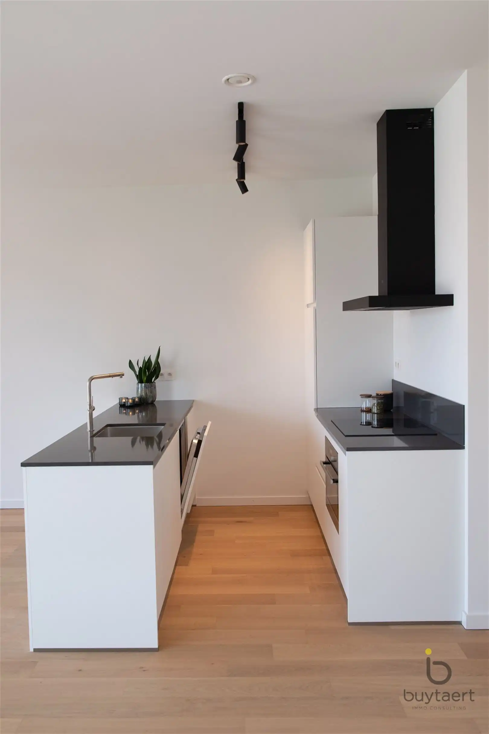 Prachtig nieuwbouw appartement met uniek terras te Zoersel! foto 7