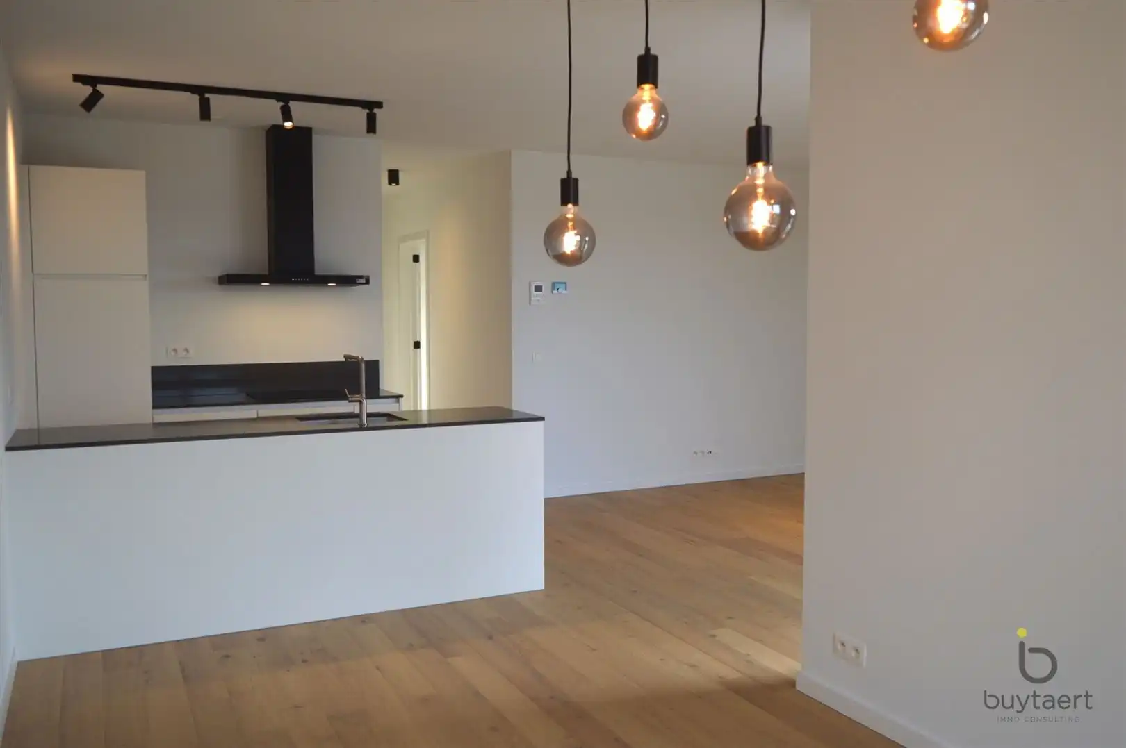 Prachtig nieuwbouw appartement met uniek terras te Zoersel! foto 7