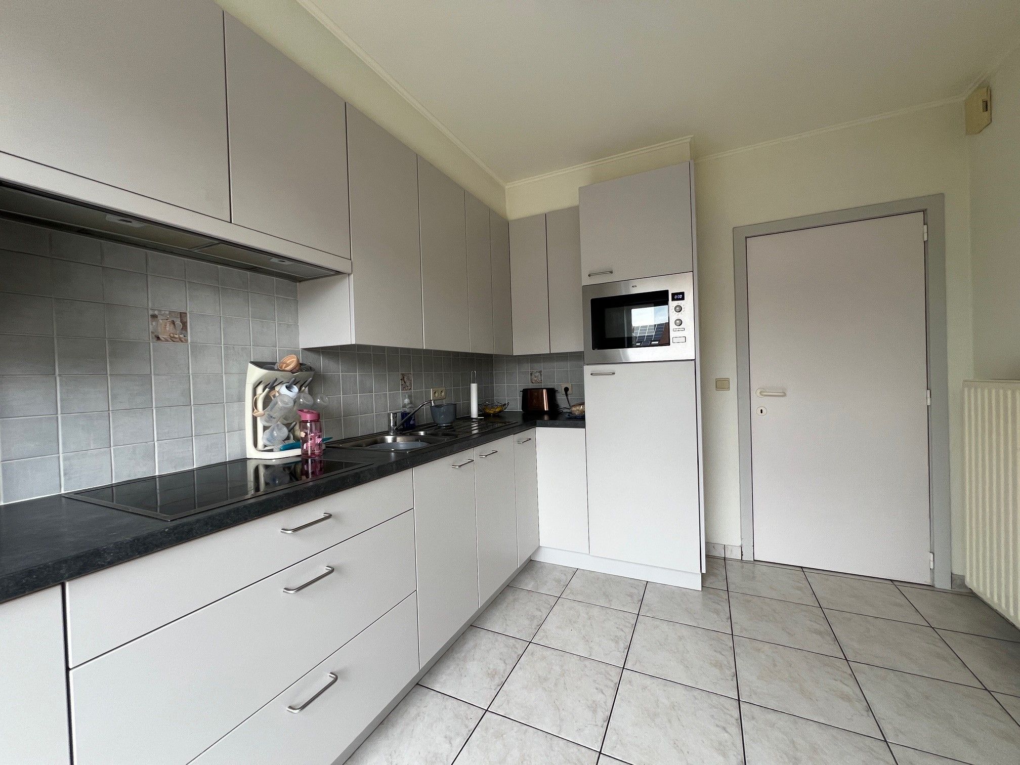Instapklare woning met 3 ruime slaapkamers en garage. foto 6