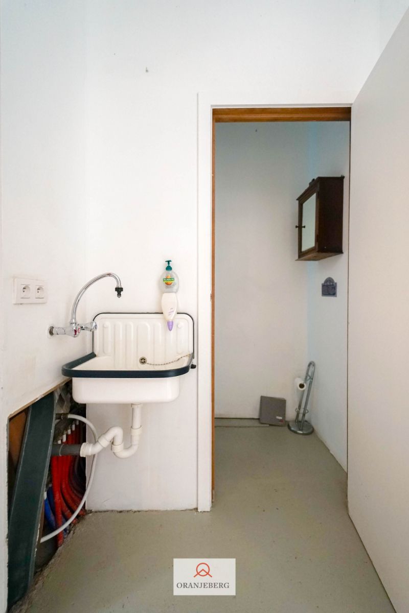 Polyvalente atelierruimte-magazijn-loods foto 36