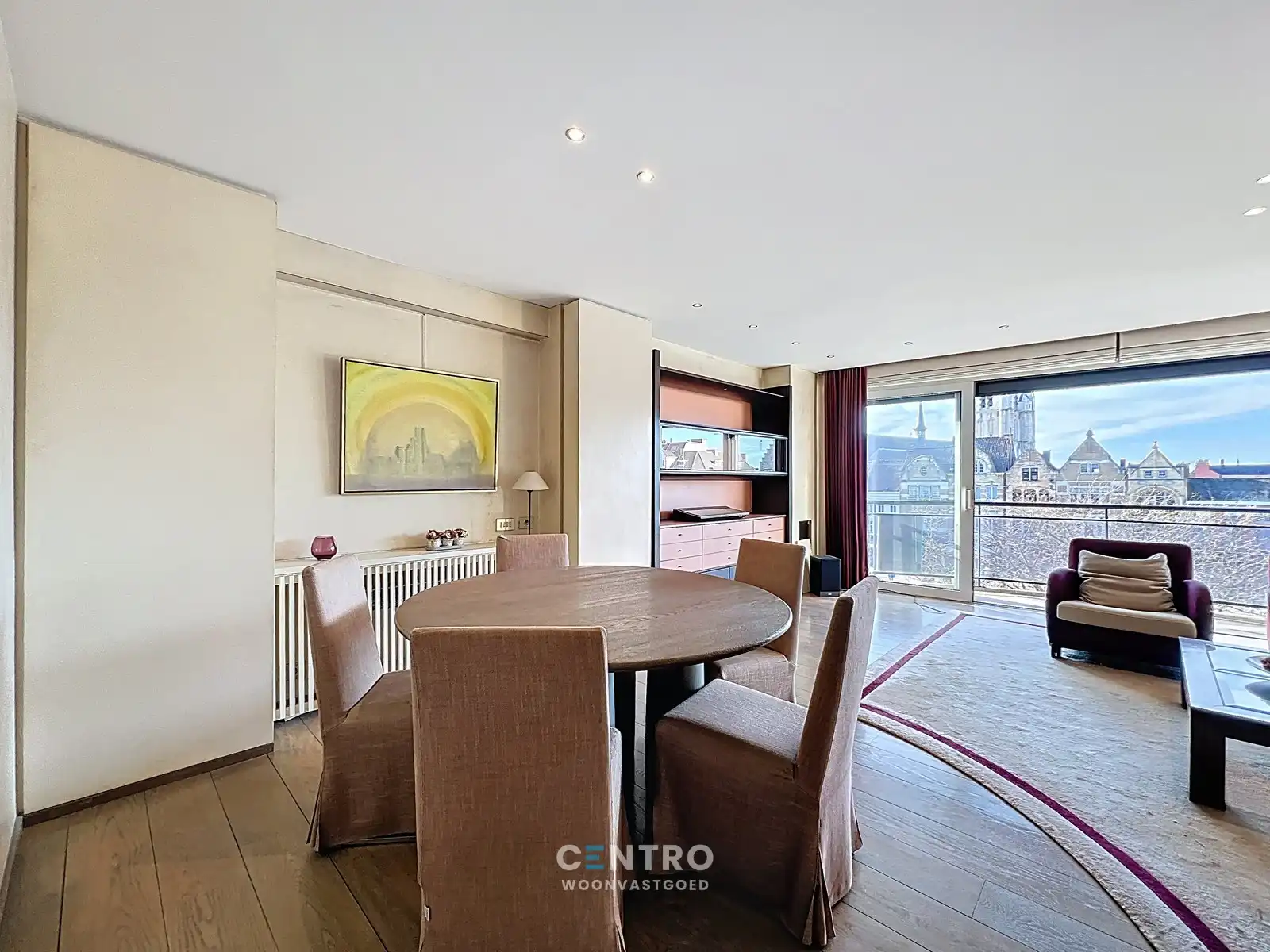 Appartement op AAA-locatie: ruim (127m²), ZONNIG doorloopappartement op de Grote markt (o.a. 2 slpk, dressing, 2 badk, 2 terrassen). foto 8