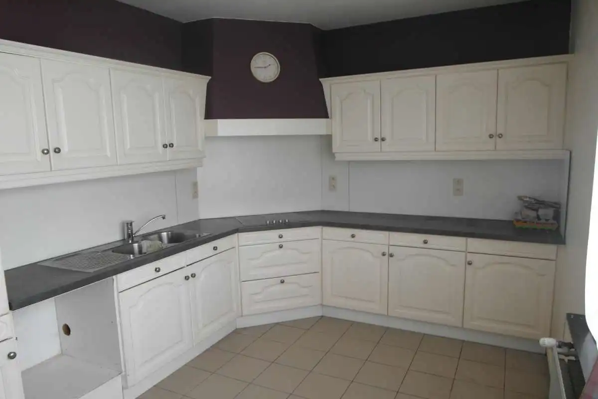 Te herbouwen woning in Itegem foto 3