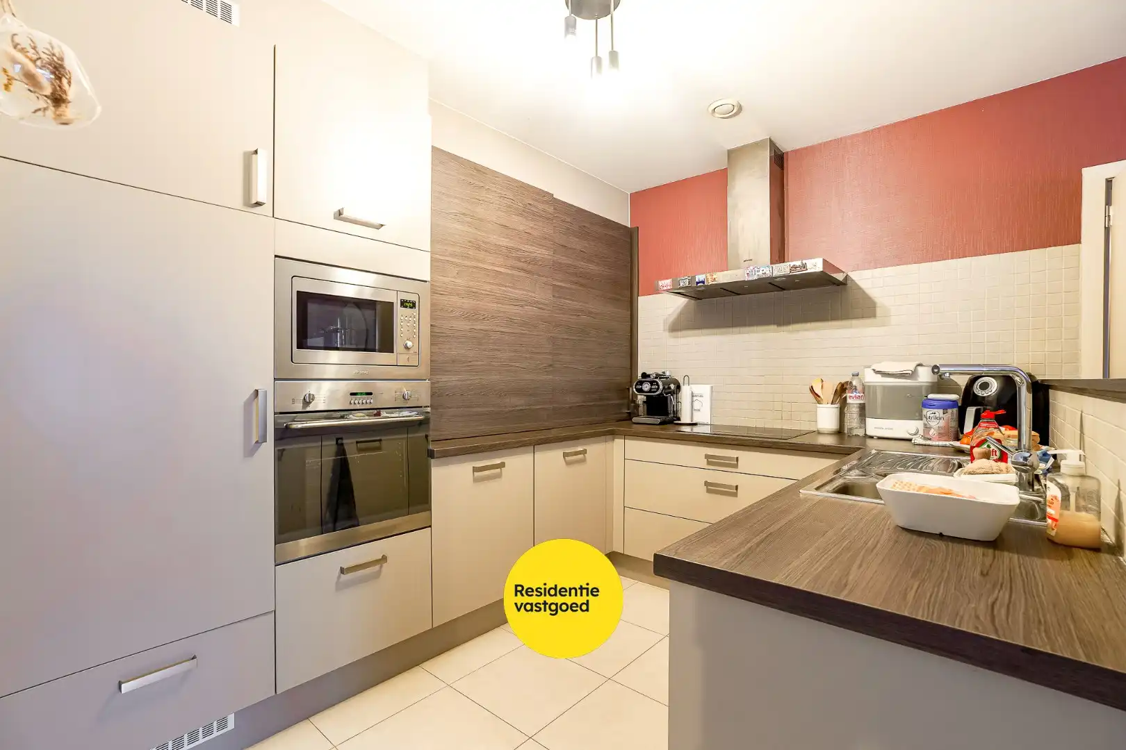 Recent 2 slaapkamer-appartement met autostandplaats in centrum Gistel foto 4