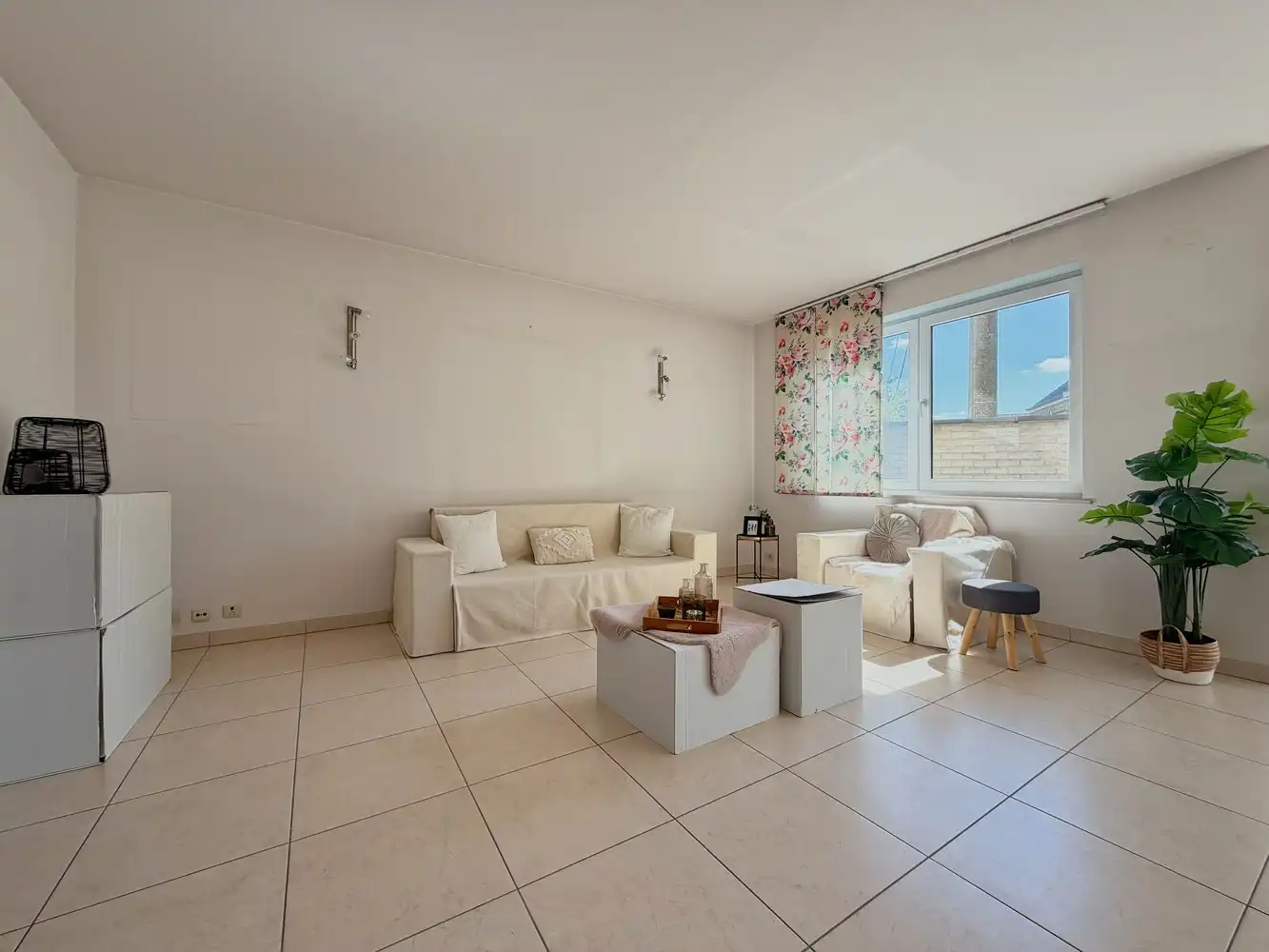 Lichtrijk appartement met 2 slpk in hartje Torhout! foto 3