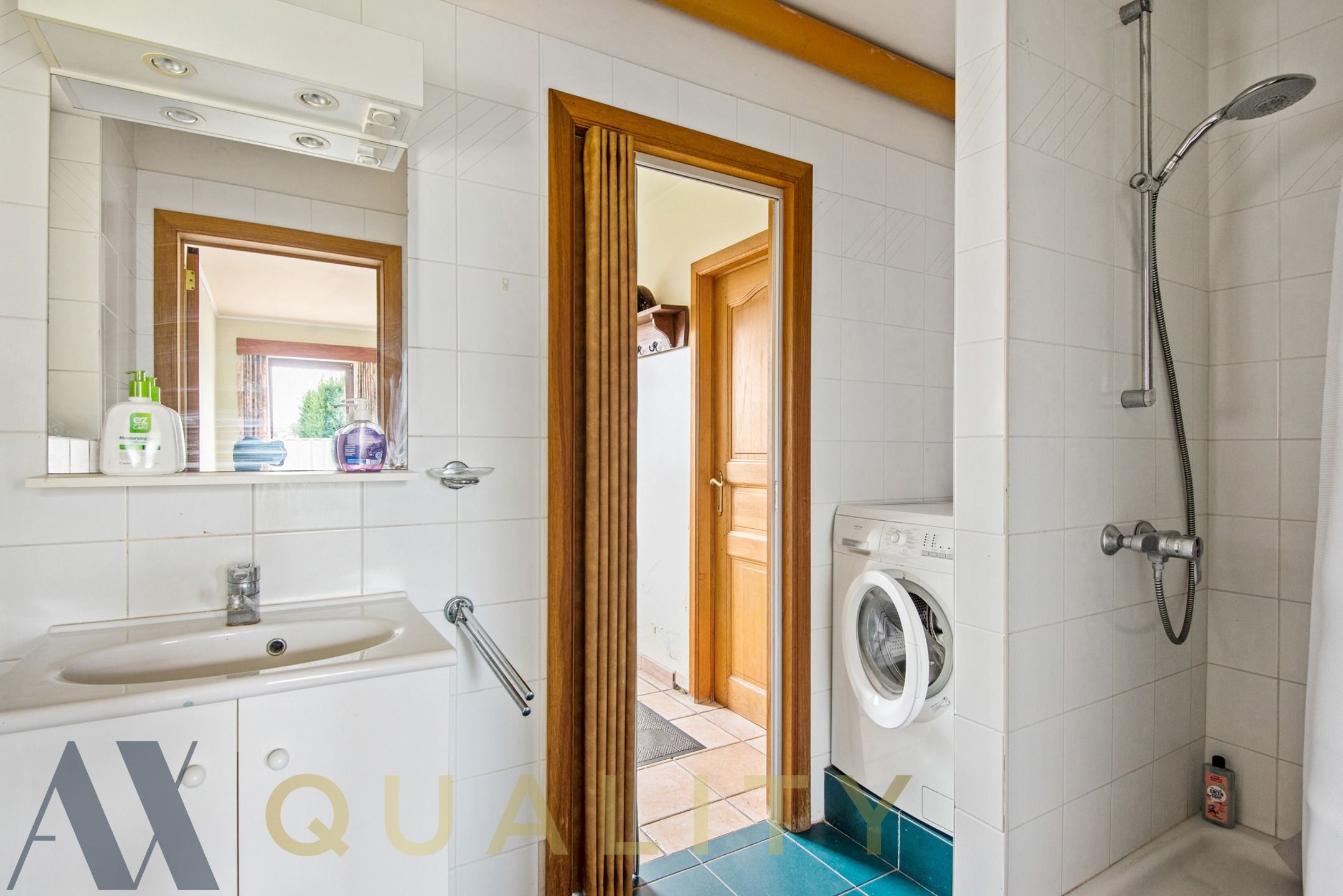 Rustig en landelijk gelegen villa met weiland op 30 are 94 ca foto 33