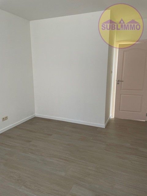 Ruime woning met afzonderlijk appartement op een perceel van 858 m² in Mol. foto 42