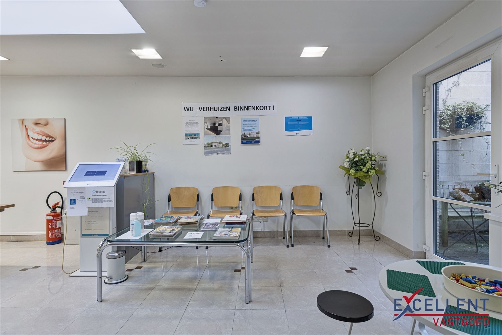 Handelsruimte met tal van praktijkmogelijkheden centrum Deinze te koop foto 3