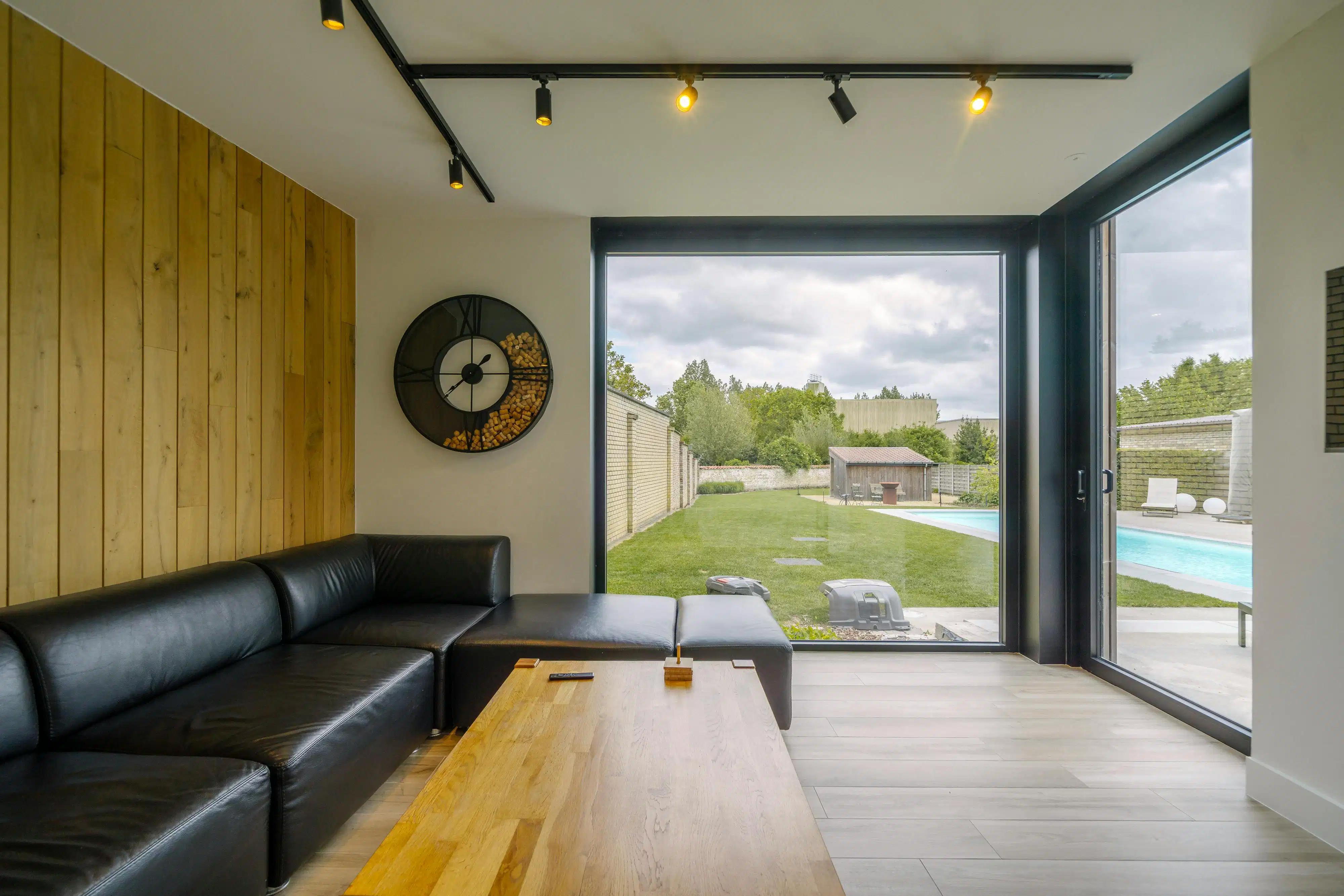 Exclusieve woning met zwembad in Lo-Reninge. foto 17