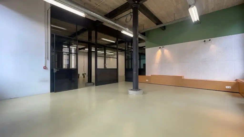 Uniek loftkantoor te huur nabij 't Eilandje in Antwerpen foto 9