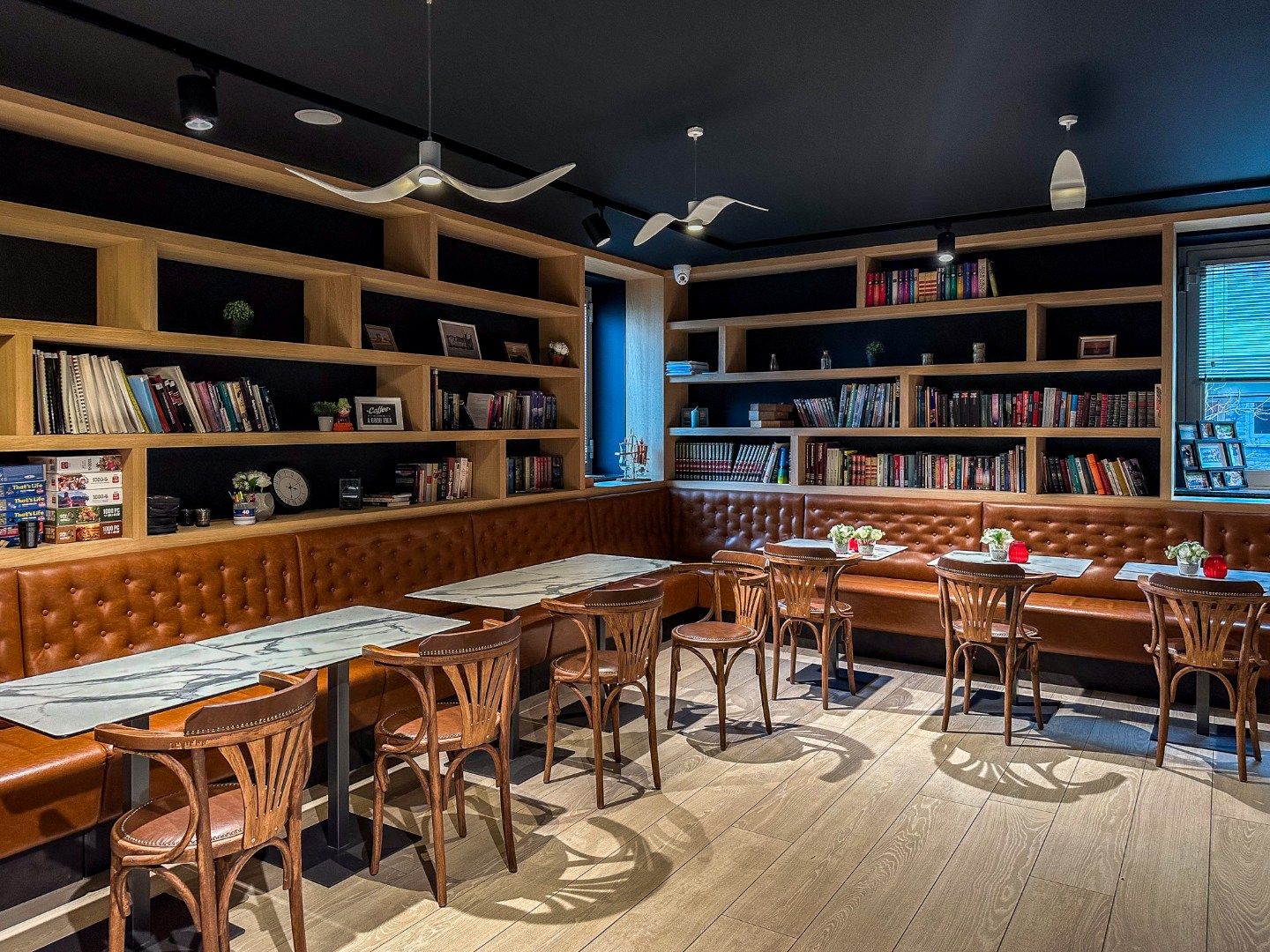 Uiterst goed onderhouden assistentieflat (55m² + 11m² terras) met 1 slaapkamer te Nieuwpoort.  foto 19