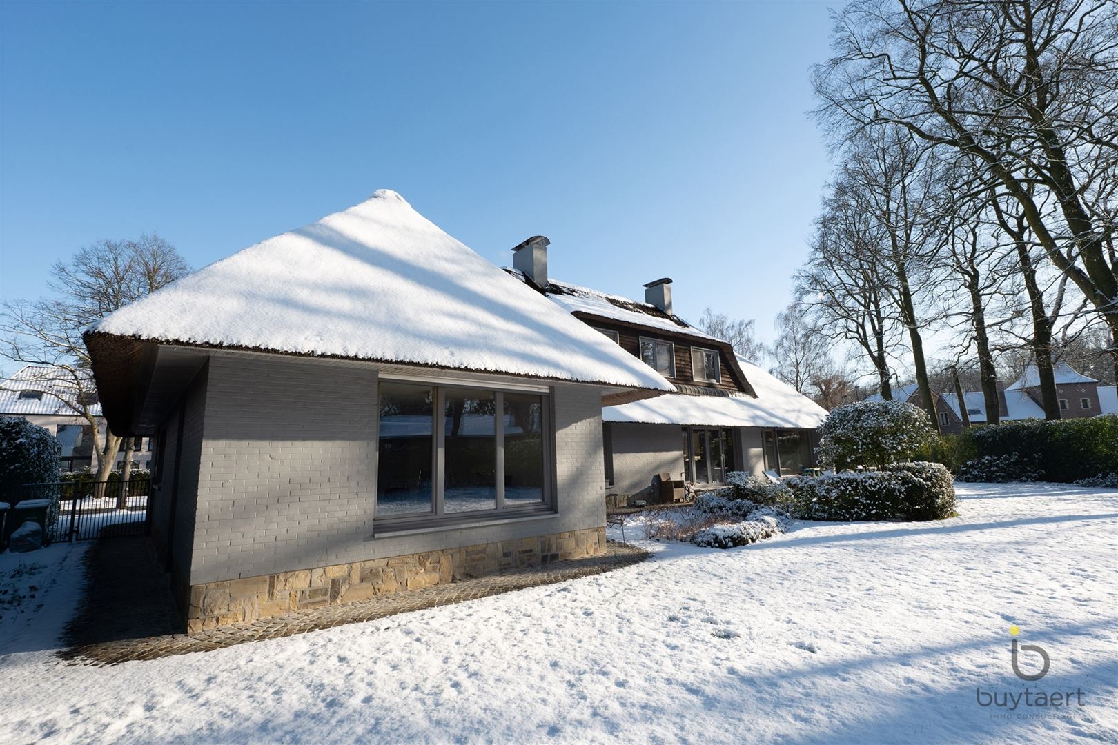 Villa met praktijk of  kangoeroewoning en Zuid - West tuin. foto 44