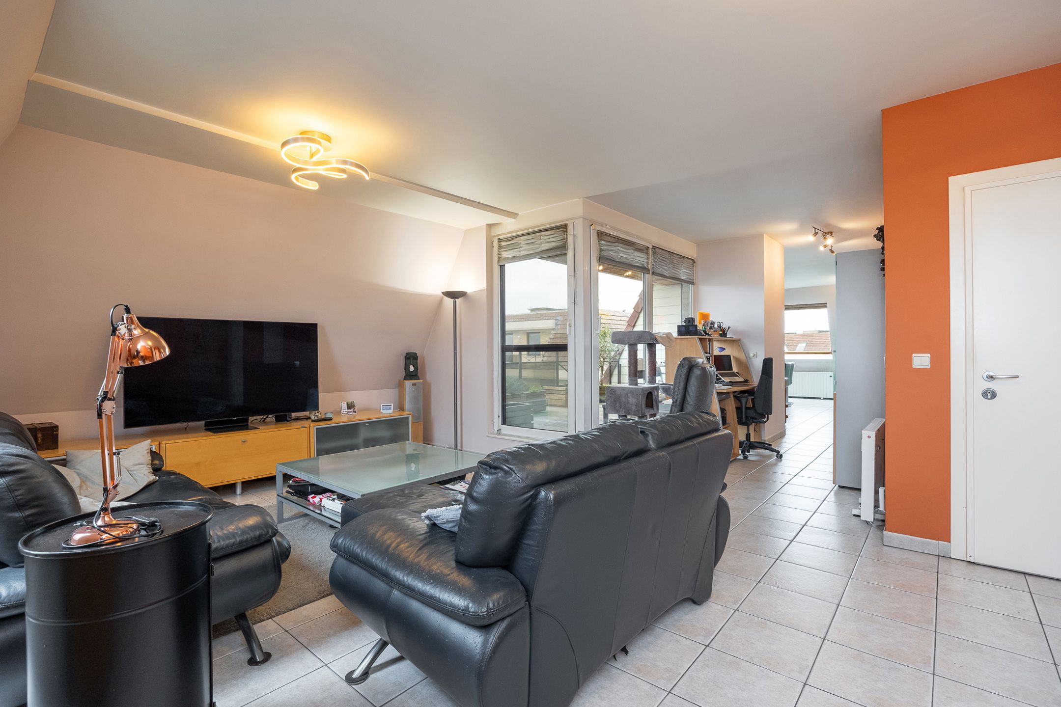 Instapklare penthouse met 3 slaapkamers en zonrijk terras foto 5