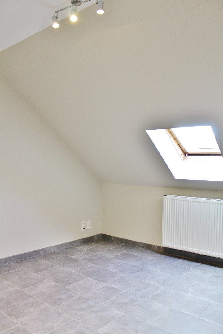 Modern duplex-appartement nabij het centrum van Ieper foto 8