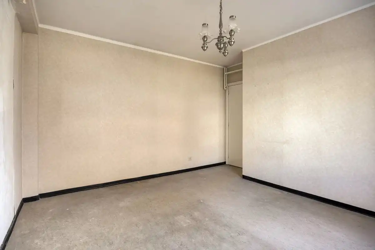 TE RENOVEREN APPARTEMENT MET 2 SLPK'S IN KURINGEN (HASSELT) foto 13