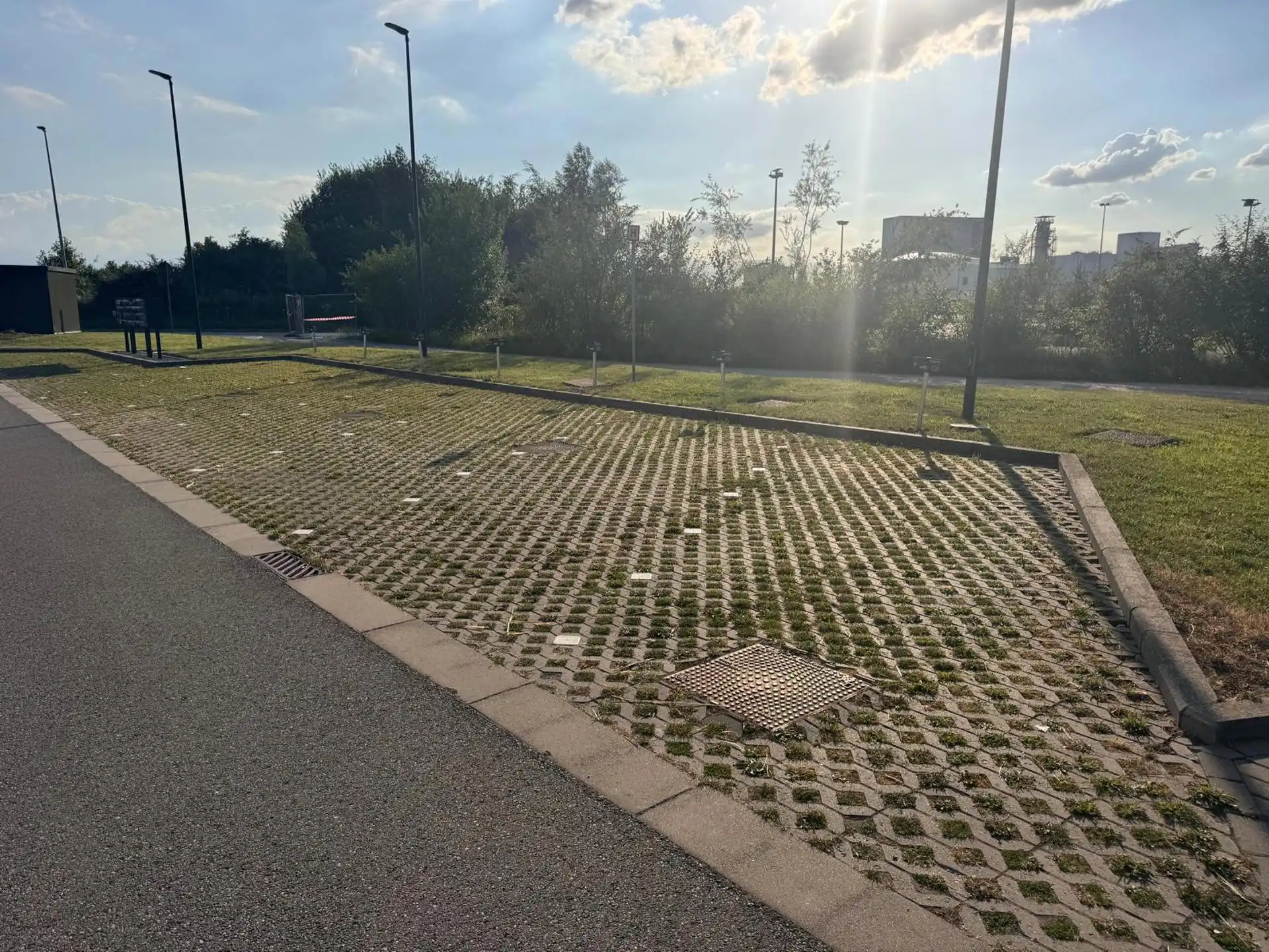 Opbrengsteigendom te koop: verhuurd bedrijfsgebouw te Tienen foto 12