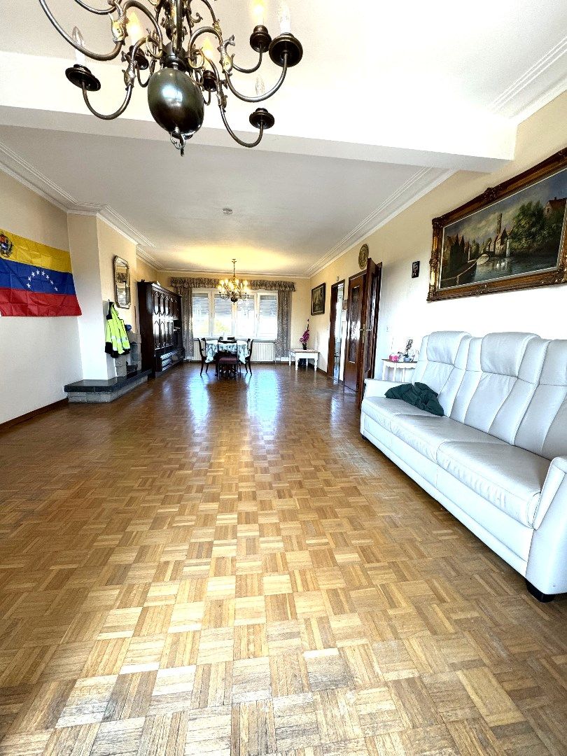 Ruim appartement met veel potentieel op toplocatie in Vilvoorde. foto 9