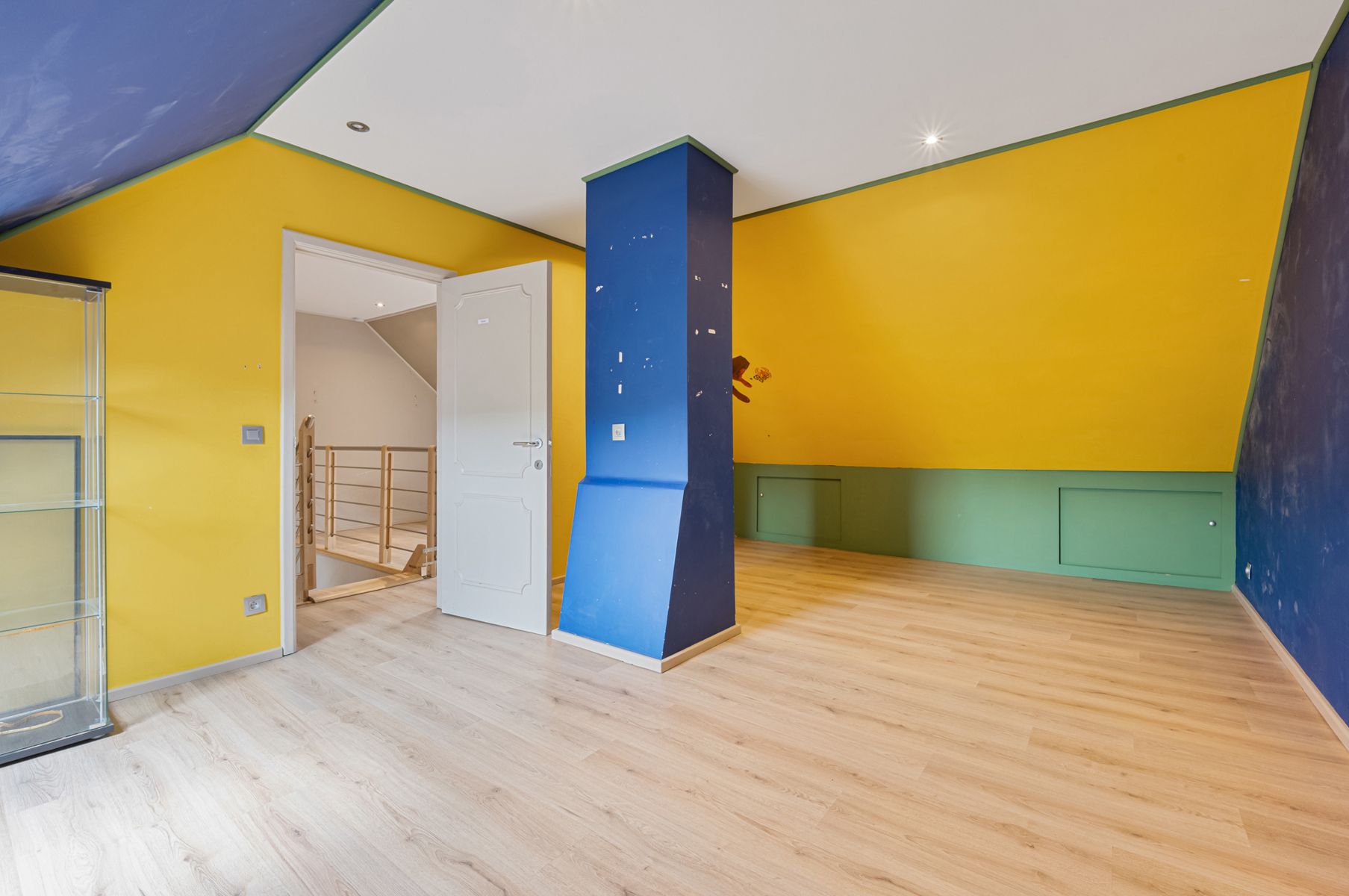 Instapklare halfopen bebouwing met 4 slaapkamers foto 12