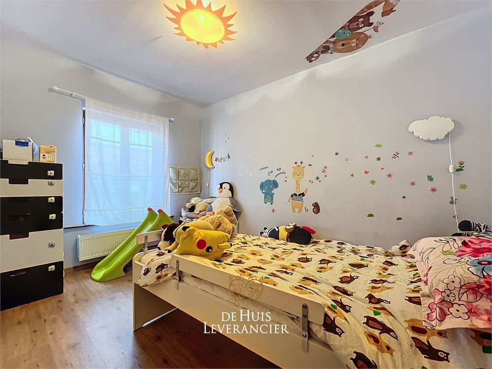 RUIME woning te koop (8 slpks, 2 badk) die ook perfect als tweewoonst kan dienen foto 28