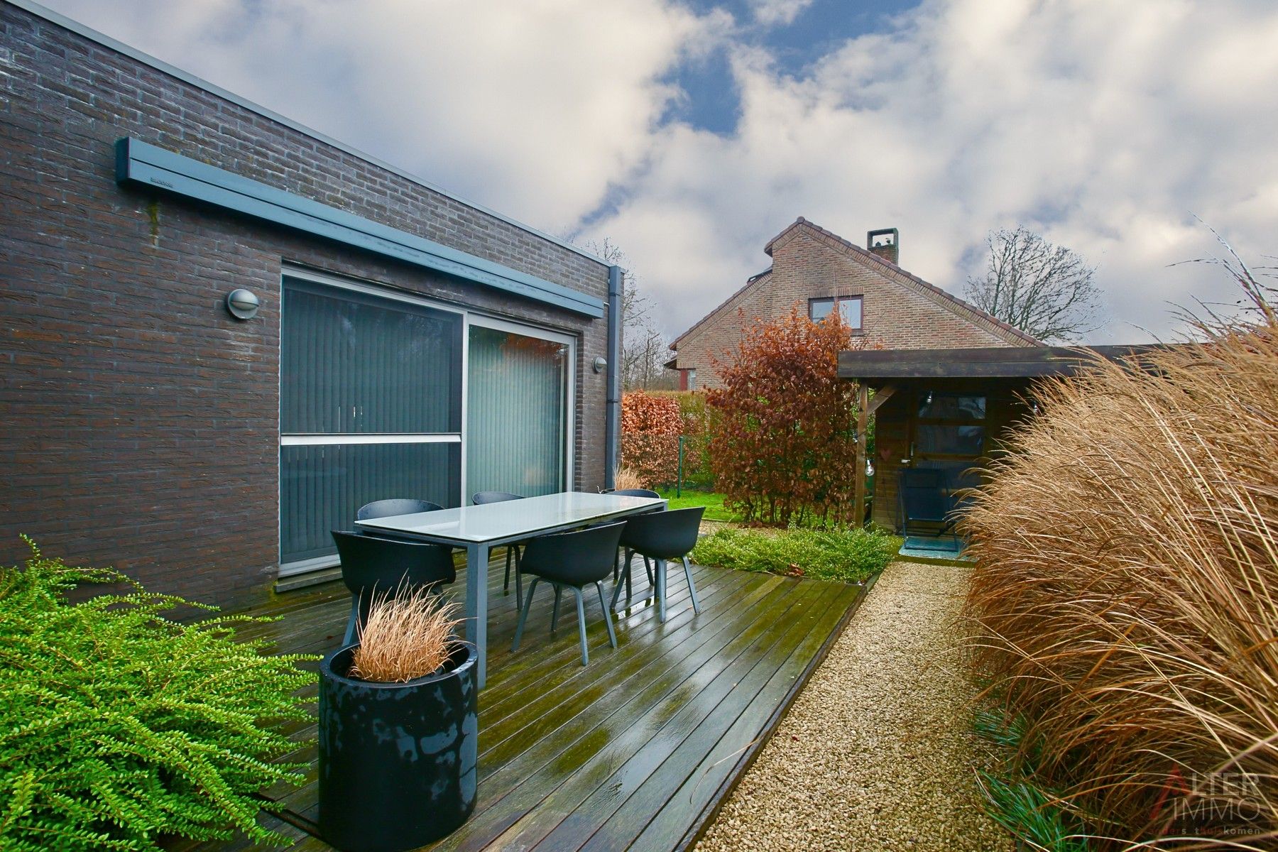 VERKOCHT! Instapklaar, gerenoveerd landhuis (205m2 NBO) met 3 slaapkamers, inpandige garage, zonnepanelen en een uitstekend EPC op een perceel van 8a 16ca - uitstekende ligging vlakbij Zolder centrum. foto 38