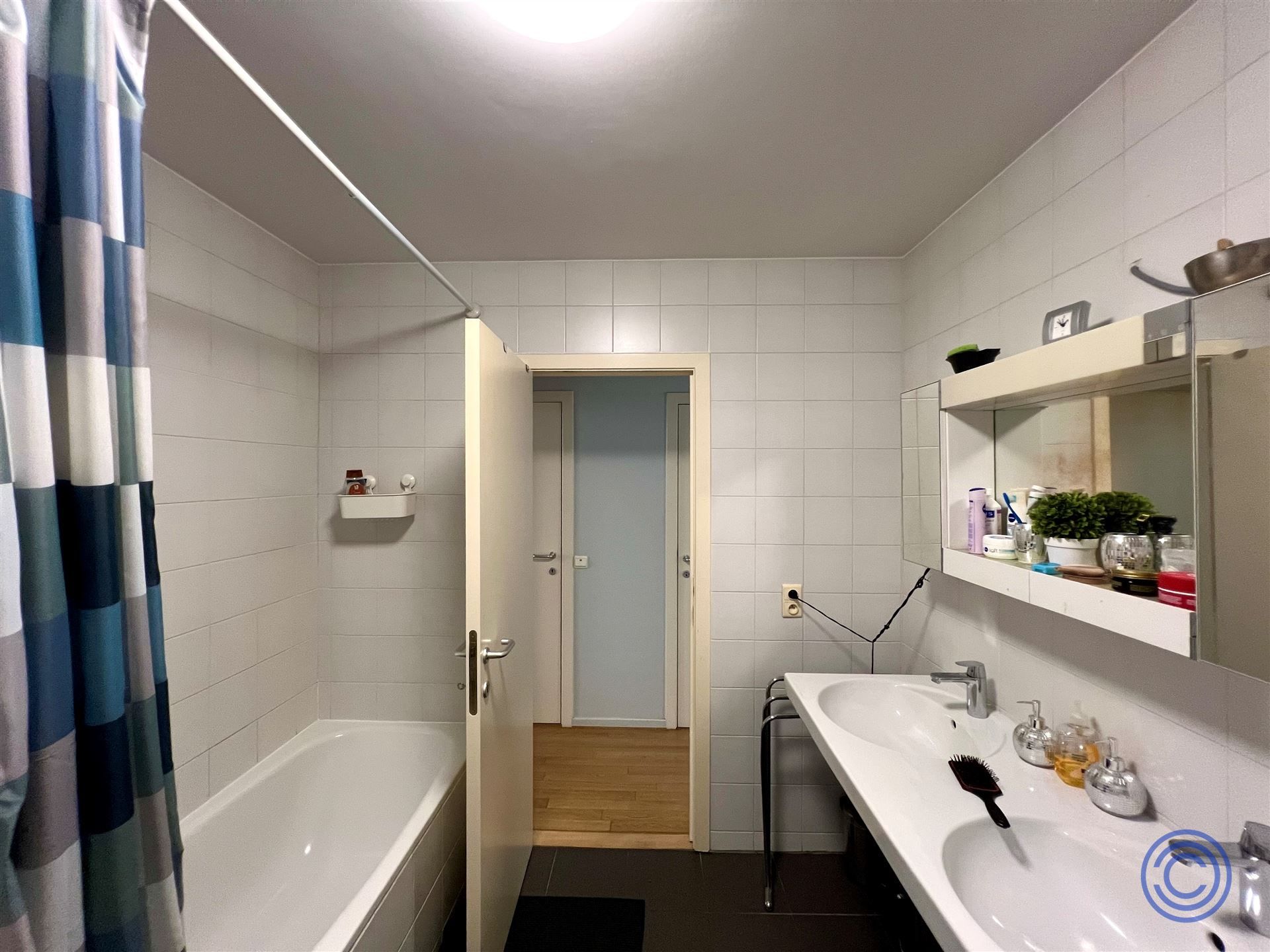 Prachtig, energiezuinig 2 slpk appartement met terras! foto 7