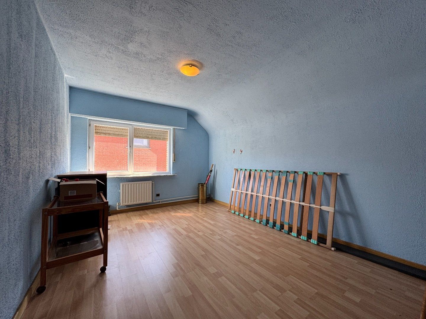 zeer ruime 4-gevelwoning met achterliggend landgebouw gelegen op een mooi perceel van +/- 5952 m² foto 16