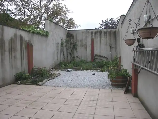 Vernieuwde 4-slaapkamerwoning met ruim TERRAS te huur in Brugge foto 15