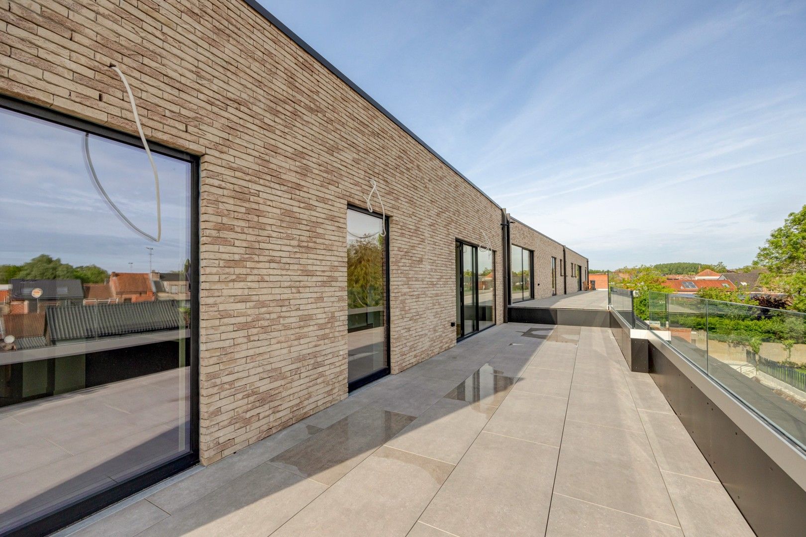 PENTHOUSE MET 2 SLAAPKAMERS EN RUIM TERRAS foto {{pictureIndex}}