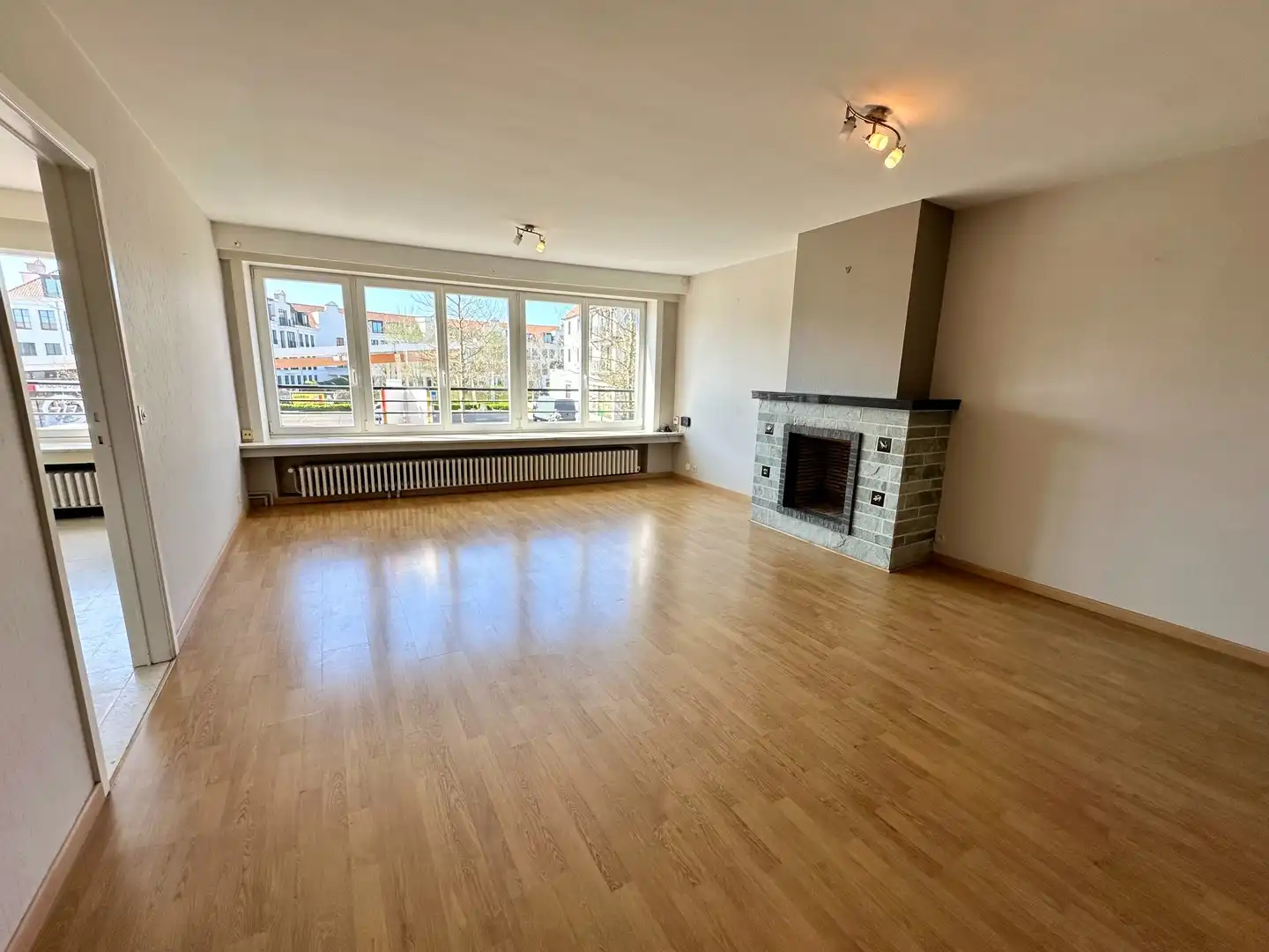 Aangenaam appartement genietend van open zichten, vlakbij het centrum van Knokke. foto 2